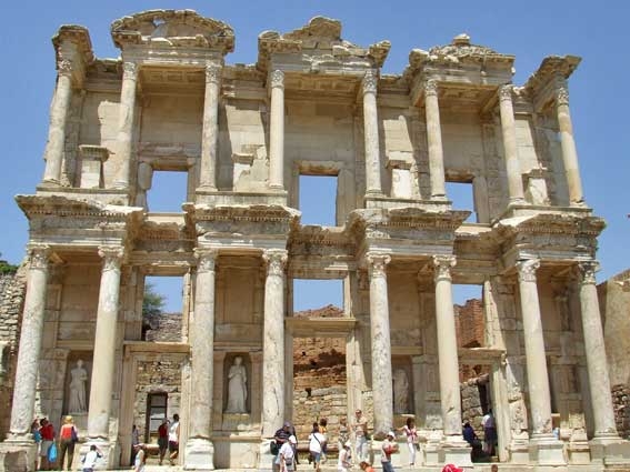 Iyonya 23 Nisan'da sizi bekliyor YeniGezi